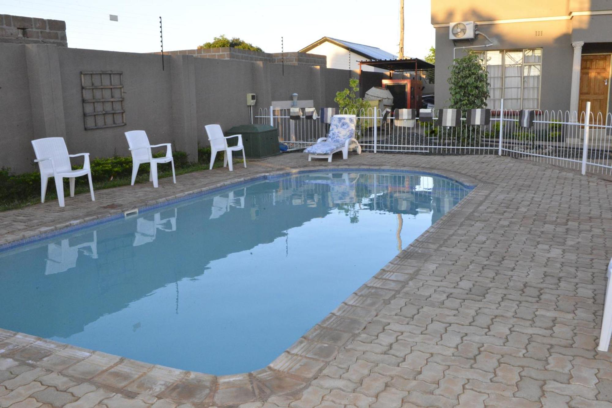 Asante Apartments リビングストン エクステリア 写真